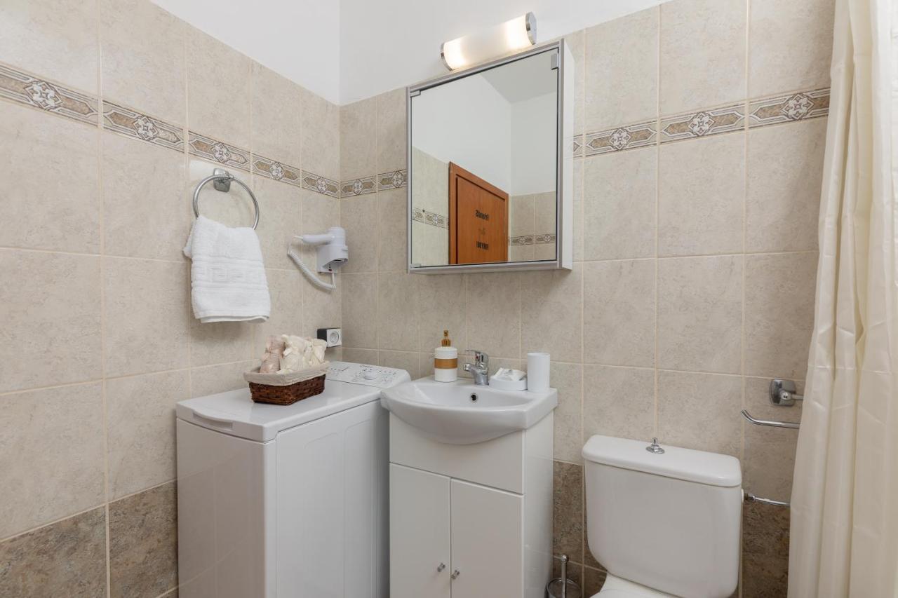 Bon Bonheur Apartments Rhodes City Bagian luar foto
