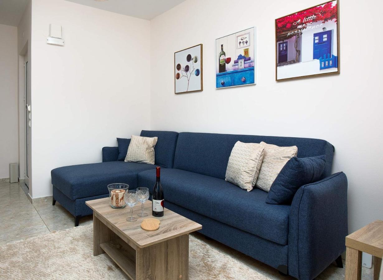 Bon Bonheur Apartments Rhodes City Bagian luar foto